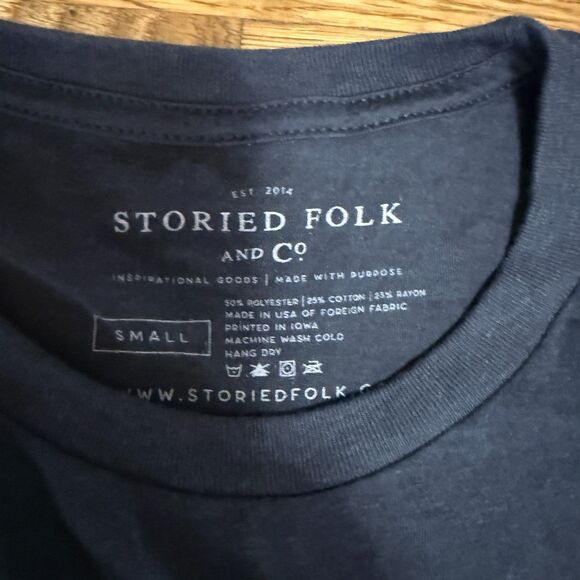 STORIED FOLK & CO. LIVE EVERY DAY TEE | DARK GRAY Small - Picture 4 of 6